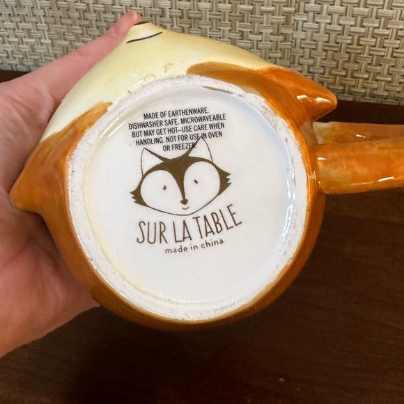 🌟HP🌟2015+Set of 2 Squirrel & Fox Mugs Glazed Ceramic Earthenware Sur La Table - Picture 8 of 12